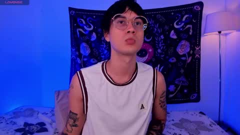 Snapshot of leaneseb chatting on February 28, 6:41 pm leaneseb online show from February 28, 6:41 pm