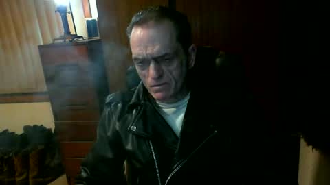 Snapshot of leathergreaser chatting on June 28, 9:15 am leathergreaser online show from June 28, 9:15 am