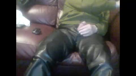 leatherpants68 online show from September 27, 8:58 pm
