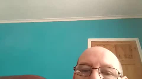 leatherpants68 online show from October 12, 8:57 am