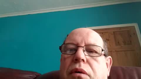 leatherpants68 online show from March 25, 8:31 am