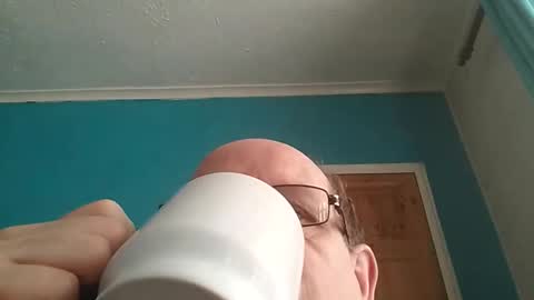 leatherpants68 online show from April 14, 7:58 am