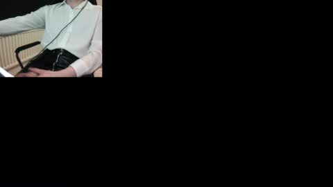 Snapshot of leatheryslut chatting on February 23, 2:07 am Leatheryslut online show from February 23, 2:07 am