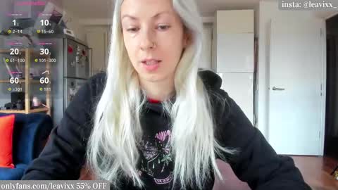 Snapshot of leavixx chatting on October 23, 9:41 am LeaVixx online show from October 23, 9:41 am