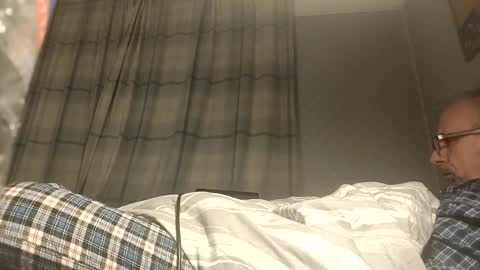 lechertachatte4444 online show from October 19, 10:10 pm