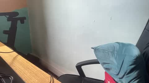 Snapshot of lee_8891 chatting on June 15, 10:50 am lee_8891 online show from June 15, 10:50 am