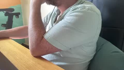 lee_8891 online show from June 24, 10:25 am