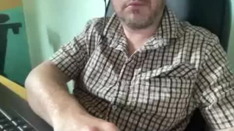lee_8891 online show from July 22, 9:01 am