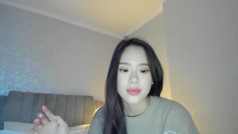 lee_chang online show from February 23, 2:58 pm