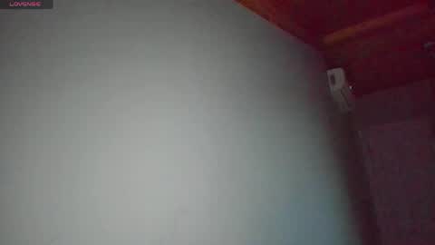 lee_chang online show from May 11, 4:04 pm