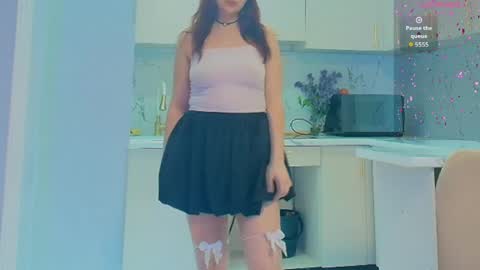 lee online show from April 17, 7:39 pm