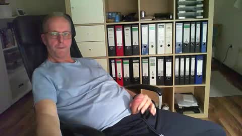 Dave online show from October 11, 4:27 pm