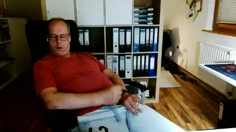 Snapshot of lefti27 chatting on June 15, 9:28 pm Dave online show from June 15, 9:28 pm