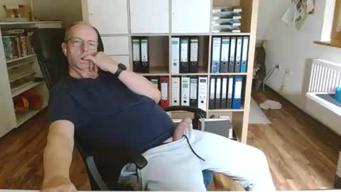 Snapshot of lefti27 chatting on July 27, 10:06 pm Dave online show from July 27, 10:06 pm