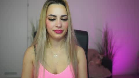 LegallyBlonde18 online show from April 13, 5:40 pm