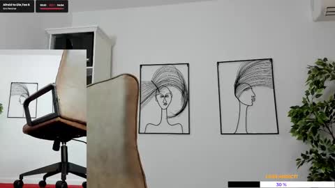 Snapshot of legswattitude chatting on February 28, 1:25 pm Elle online show from February 28, 1:25 pm