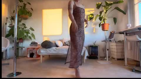 legsylegsinton online show from May 25, 6:58 pm