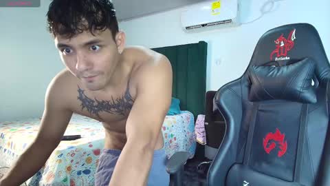 Snapshot of lei_77 chatting on February 13, 7:21 pm Lei online show from February 13, 7:21 pm