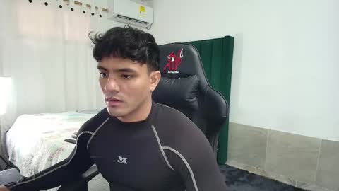 Snapshot of lei_77 chatting on September 12, 7:36 pm Lei online show from September 12, 7:36 pm