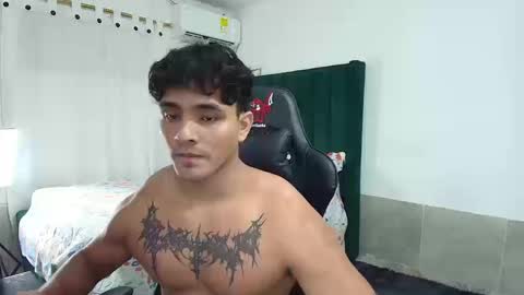 Snapshot of lei_77 chatting on September 19, 9:48 pm Lei online show from September 19, 9:48 pm