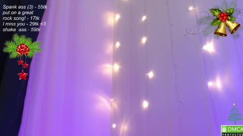 Snapshot of leia_bell chatting on December 7, 7:43 pm hey Im Leia and I love rock online show from December 7, 7:43 pm