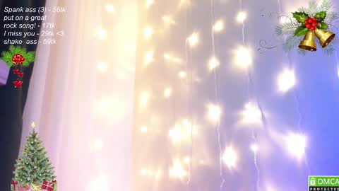 Snapshot of leia_bell chatting on December 24, 3:47 pm hey Im Leia and I love rock online show from December 24, 3:47 pm