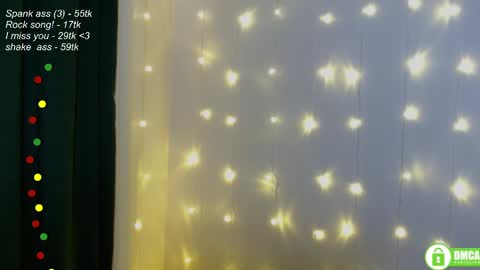 Snapshot of leia_bell chatting on January 26, 8:23 pm hey Im Leia and I love rock online show from January 26, 8:23 pm