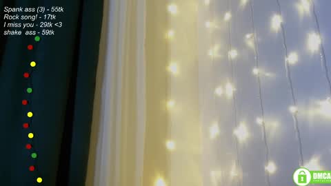 Snapshot of leia_bell chatting on March 2, 9:22 pm hey Im Leia and I love rock online show from March 2, 9:22 pm