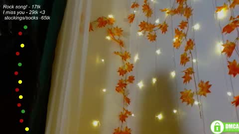 Snapshot of leia_bell chatting on October 11, 7:12 pm hey Im Leia and I love rock online show from October 11, 7:12 pm