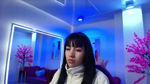 Leia.  online show from October 17, 11:02 am