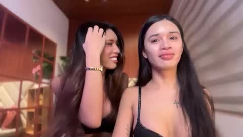Snapshot of leiah_goddessx chatting on June 9, 4:57 am Leiah online show from June 9, 4:57 am