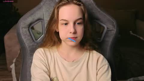 Snapshot of leiamurphy chatting on June 14, 4:20 pm Leia online show from June 14, 4:20 pm