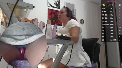 Snapshot of leidycrstnch21 chatting on February 22, 11:14 pm LeidyDi223 online show from February 22, 11:14 pm