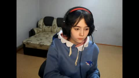 Viola online show from April 9, 9:20 pm