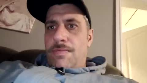 Snapshot of leightimmins001 chatting on December 14, 6:12 pm leightimmins001 online show from December 14, 6:12 pm