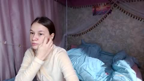 leila_bambi online show from December 20, 1:40 pm