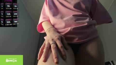 leiladream online show from April 13, 3:50 pm