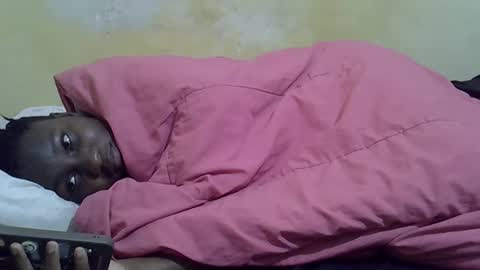 Snapshot of leilah_cute19 chatting on April 26, 7:44 pm leilah_cute19 online show from April 26, 7:44 pm