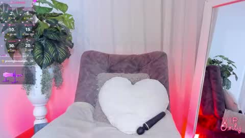   online show from March 17, 9:18 pm