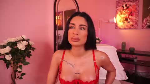 Leila online show from June 25, 9:25 am