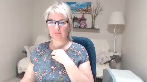 Leila Kinky online show from March 10, 5:34 am