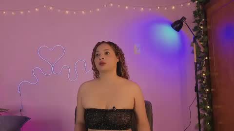 leilapom online show from July 27, 3:02 am