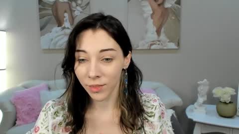 LeilaTaylors online show from March 27, 6:08 am