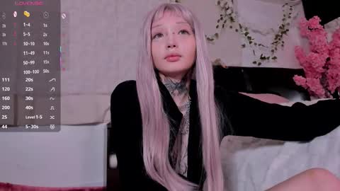 Snapshot of lein_bone chatting on October 13, 12:21 am Lein online show from October 13, 12:21 am