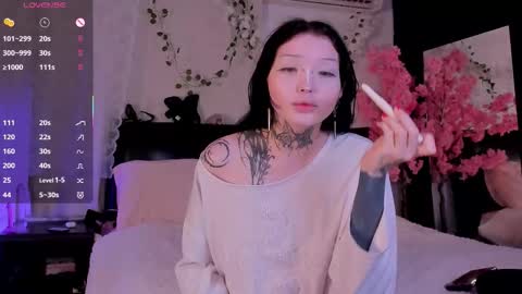 Snapshot of lein_bone chatting on October 19, 12:33 am Lein online show from October 19, 12:33 am