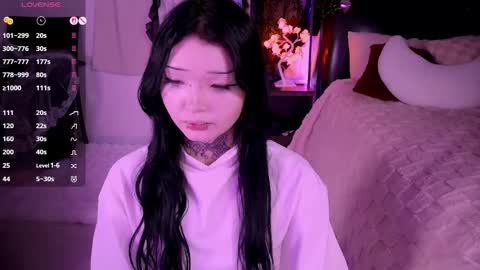 Snapshot of lein_bone chatting on November 17, 12:27 am Lein online show from November 17, 12:27 am