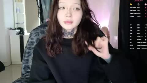 Snapshot of lein_bone chatting on June 21, 12:35 am Lein online show from June 21, 12:35 am