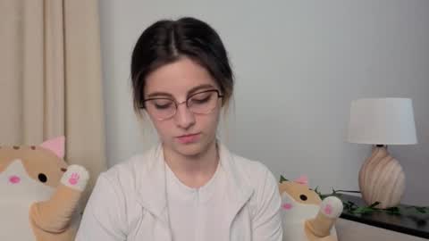 Alexandria online show from October 19, 7:14 pm