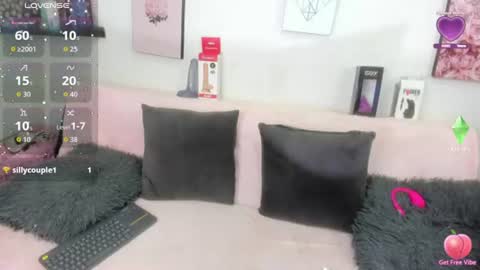 Snapshot of lele_699 chatting on June 18, 11:53 pm lele_699 online show from June 18, 11:53 pm