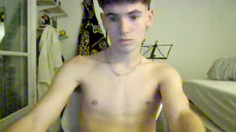 Snapshot of lelele44 chatting on October 8, 11:02 pm lelele44 online show from October 8, 11:02 pm